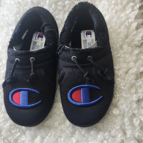 BNWT Champion Kid 5 Embroidered Logo Oxford Black University 2 Slippers Loafers - Picture 10 of 12